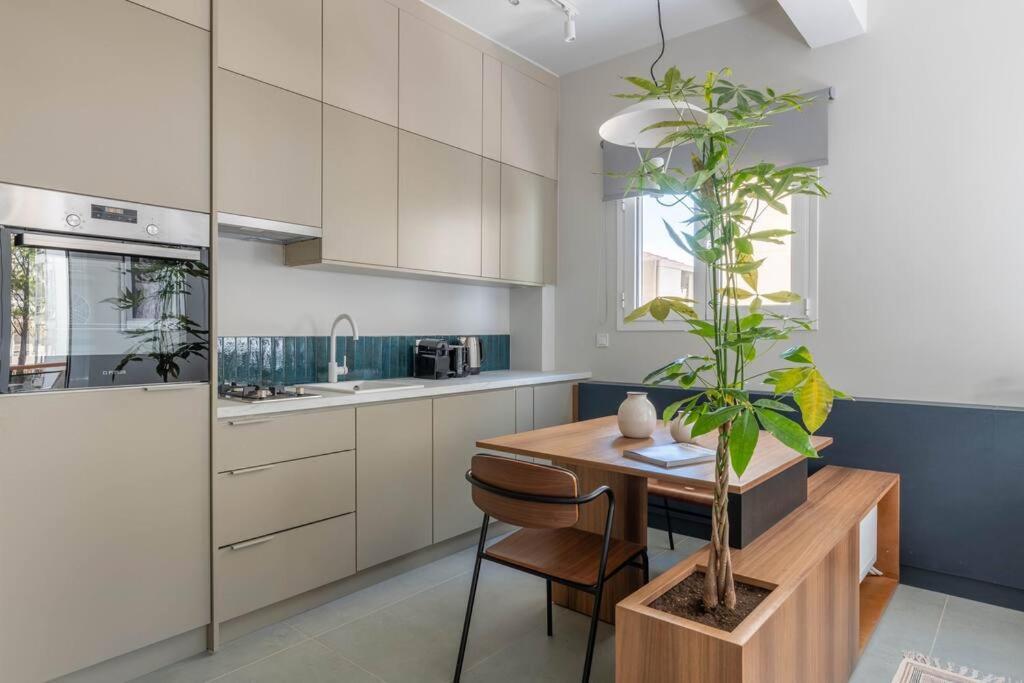 Premium Apartments In Paleo Faliro By Upstreet Athena Bagian luar foto